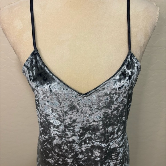 French Connection Gray/Silver Crushed Velvet Chemise Mini Slip Dress Size S - Picture 3 of 12
